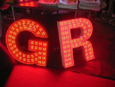 屏南LED发光字有哪些优势？